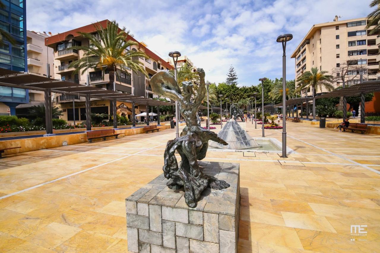 Apartamento Junto Al Faro .Marbella Centro.Vistas Mar Y El Puerto. Buitenkant foto